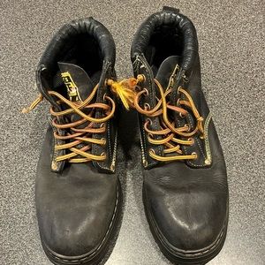 Roots Tuff ladies hiking boots size 10